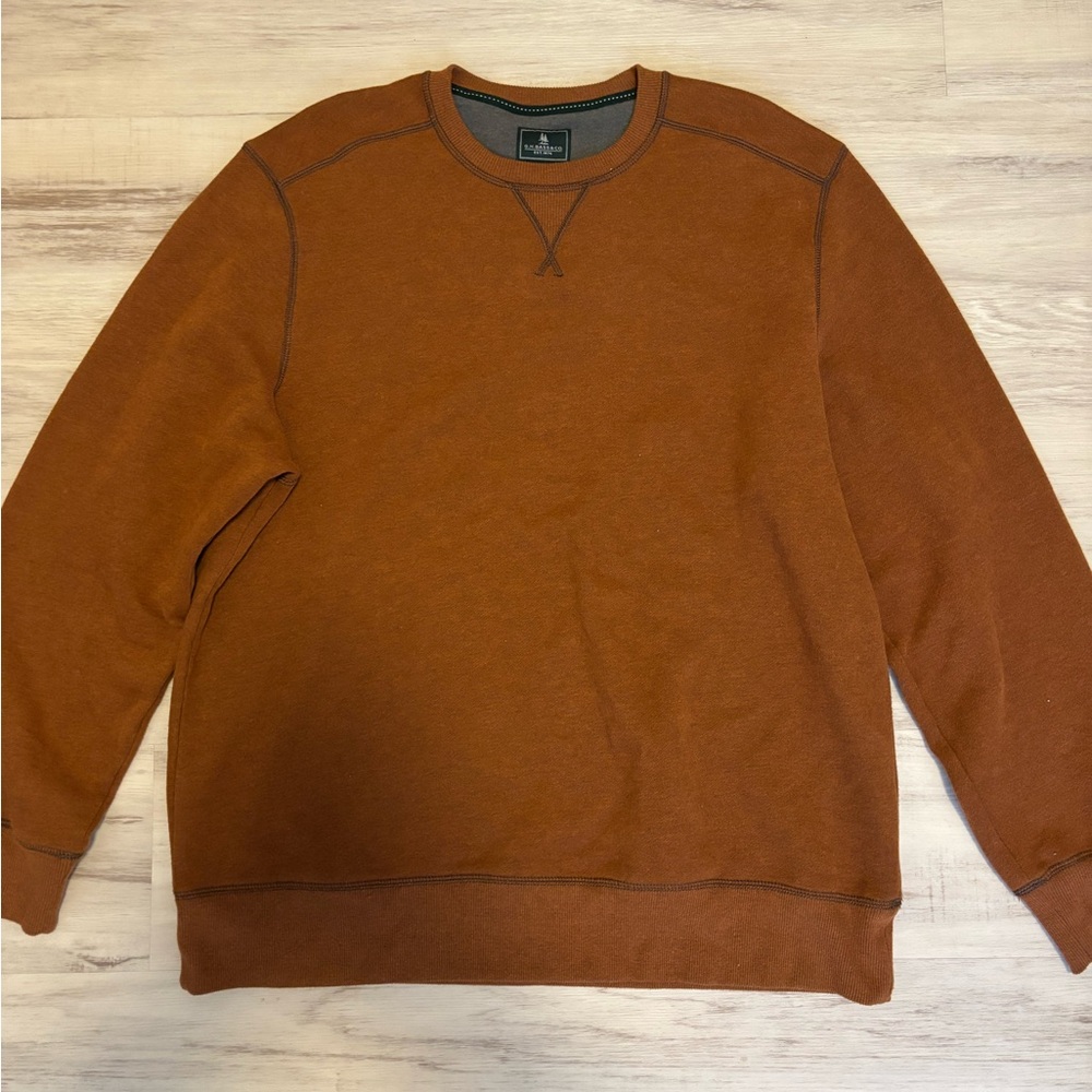 G.H. Bass & Co. Men's Rust Crewneck Sweater